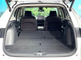 後席を格納すると、これだけの広さが!シーンに合わせたシートアレンジで、大きな荷物も積むことが出来ます♪