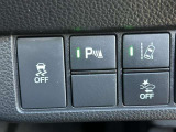 VSA OFFスイッチ、パーキングセンサーシステムスイッチ、、路外逸脱抑制スイッチ、CMBS OFFスイッチ。