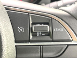 【クルーズコントロール】高速道路もラクラク走行。アクセルを離しても一定速度で走行ができ、長距離運転時の負担を軽減!加速・減速も簡単なスイッチ操作で調整できます。
