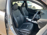 自社整備工場併設! 納車整備からアフターフォローまでお任せください。 車検や定期点検、オイル交換はもちろん、ナビやドラレコ、バックカメラ、ETC等の取り付けも当店にお任せください。