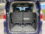 後席を格納すると、これだけの広さが!シーンに合わせたシートアレンジで、大きな荷物も積むことが出来ます♪
