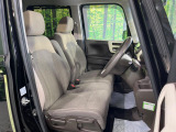 運転席シート廻りは使用感も少なく、良好な状態となっています。丁寧に使われていたことがよくわかりますね。