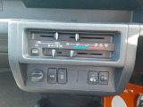エアコン操作部/シガーソケット/4wD切替ボタン/デフロック/荷台作業灯/ライトレベライザー
