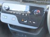 シフトチェンジもスイッチタイプでスマートに操作できますよ