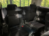 3列目シートはもちろん状態良好☆大人でもゆったりと座って頂けますので、大人数でのお出かけもラクラクです♪ご家族で、気の知れた仲間で、ドライブに行くのが楽しみですね♪