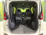 【パワーバックドア】スマートキーや運転席のボタンを押すだけでリアゲートが自動で開閉します!荷物を持っている時や、高い位置にあるバックドアを閉める際に便利な機能です♪