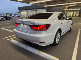 【安心のレクサス中古車保証】は、全国のトヨタでもお客様をサポートいたしま。遠方の方もお近くの方もご安心くださいませ。もしものときは全国のトヨタディーラー店で対応も可能でございます。