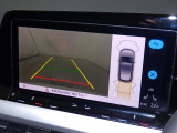 カラーバックモニター搭載しています。リアの映像がカラーで映し出されますので日々の駐車も安心安全です。