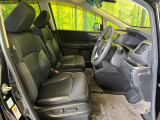 運転席シート廻りは使用感も少なく、良好な状態となっています。前オーナー様が丁寧に使っていたことがよくわかりますね。