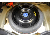 スペアタイヤが装備されております!