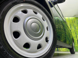 【純正14インチアルミホイール】外観にマッチした純正アルミホイールを装着しております。各種社外アルミホイールや、スタッドレスタイヤも取扱いしております。是非ご相談ください♪