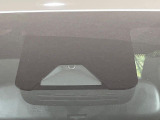 【トヨタセーフティセンス】走行中に前方の車両等を認識し、衝突しそうな時は警報とブレーキで衝突回避と被害軽減をアシスト。より安全にドライブをお楽しみいただけます。