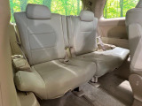 3列目シートはもちろん状態良好☆大人でもゆったりと座って頂けますので、大人数でのお出かけもラクラクです♪ご家族で、気の知れた仲間で、ドライブに行くのが楽しみですね♪