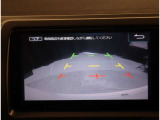 バックガイドモニターで、後方を確認しながら安心して駐車することができます。運転初心者も熟練者も必須の機能ですよ!