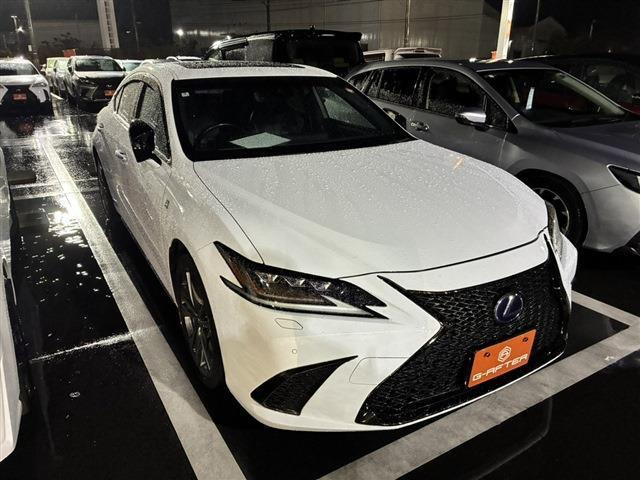 ES 300h Fスポーツ 禁煙車 1オーナー ムーンルーフ