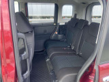 ゆとりある広々とした車内空間は、ドライブを始め買い物やレジャーなど、幅広く活躍します。一人でもみんなとでもお出かけを楽しみましょう!