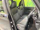 運転席シート廻りは使用感も少なく、良好な状態となっています。前オーナー様が丁寧に使っていたことがよくわかりますね。