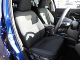 【内装】アクアの車内です♪もちろん、フロアマットもついてますよ〜!