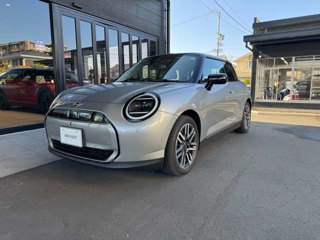 ミニ クーパー SE