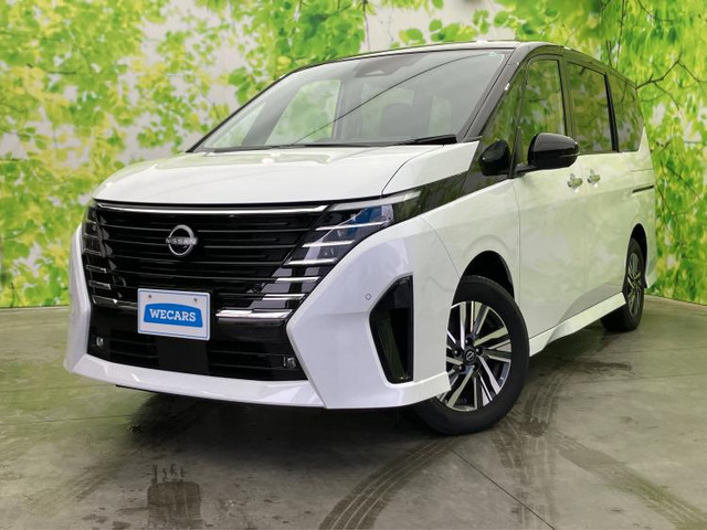 セレナ 1.4 e-4ORCE ハイウェイスターV 4WD 