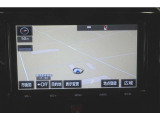 ナビは純正品。フルセグテレビ・CD・DVD・Bluetooth・SDオーディオ・スマホ対応。