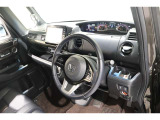 運転席周りは遊びにも通勤にも普段のお買い物にもピッタリ。日々のドライブに居心地のよいレイアウトです。