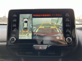 パノラミックビューモニター付きです。車両を上から見たような映像をディスプレイオーディオ画面に表示。運転席からの目視だけでは見にくい、車両周辺の状況をリアルタイムでしっかり確認できます。