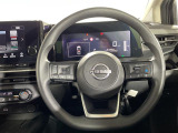 【ステアリング】軽い力で扱いやすいハンドルです。目立つ傷やスレなどなく綺麗な状態です!除菌プランいれていただくとさらに快適に!清潔なお車はお子様にも安心ですね!