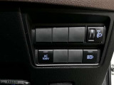 オートマチックハイビーム等のスイッチが配置されています。