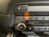 【シートヒーター】シートを温めてくれる暖房機器です!長時間座っていると負担が掛かりやすい背中や腰、または冬場などの寒い日に冷えやすい脚部に快適なぬくもりを伝えます。