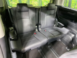 3列目シートはもちろん状態良好☆大人でもゆったりと座って頂けますので、大人数でのお出かけもラクラクです♪ご家族で、気の知れた仲間で、ドライブに行くのが楽しみですね♪