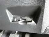 ビルトインタイプのETC車載機です。見た目もスマートで料金所通過もキャッシュレスです。