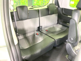 高品質なオリジナルフロアマットもオプションにてご用意しております。お好きなデザインやカラーをお車に合わせて選んでいただくことができます♪