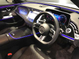 シンプルにまとめられたスイッチ類は、誰が乗ってもストレス無く操作が出来るようなデザインとなっております。