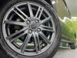 【15インチアルミホイール】外観にマッチしたアルミホイールを装着しております。各種アルミホイールや、スタッドレスタイヤも取扱いしております。是非ご相談ください♪