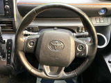 【ステアリングスイッチ】運転中、前方から目線をそらすことなく、オーディオ等の操作が可能な便利機能!安心&快適なドライブを演出してくれます♪