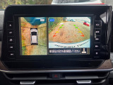 【アラウンドビューモニター】上空から見下ろしているかのような映像で駐車をサポート。安心です。