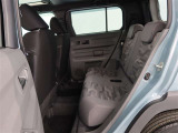 ゆとりある広々とした車内空間は、ドライブを始め買い物やレジャーなど、幅広く活躍します。一人でもみんなとでもお出かけを楽しみましょう!