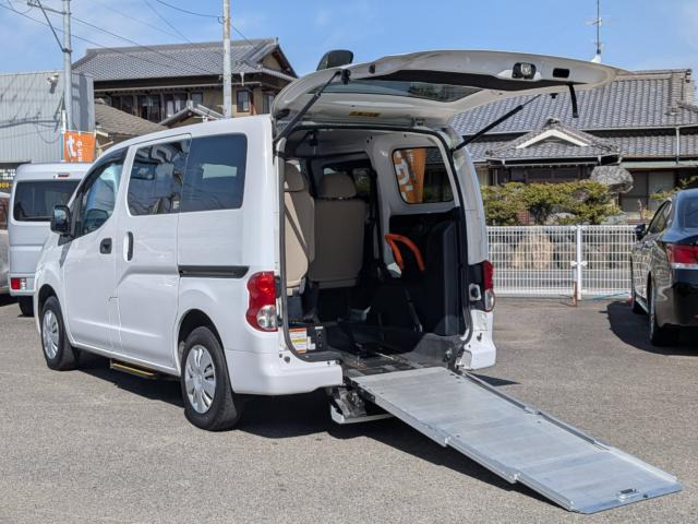 NV200バネットバン  スローパー