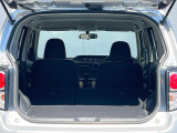 普段のお買い物や通勤、送迎等に十分な荷室スペースを確保しております。セカンドシートを倒すと、大きな荷物の積載も可能です♪
