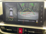 【パノラマモニター】専用のカメラにより、上から見下ろしたような視点で360度クルマの周囲を確認することができます☆死角部分も確認しやすく、狭い場所での切り返しや駐車もスムーズに行えます。