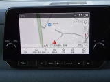 【ナビ】メーカーSDナビ付きです。目的地を設定すれば初めての場所でも簡単に行くことができます。もちろん音楽だって聴けちゃいます♪