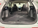 リアシートを倒すと、ラゲッジスペースを広くお使いいただけます!