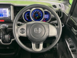 ステアリングも使用感が少なく、きれいな状態となっております♪