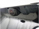 バックカメラが付いているので後方確認が非常にしやすいです。今や運転初心者も熟練者も必須装備!ついていて損はないですね♪