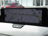 マツダコネクトの12.3インチワイドセンターディスプレイです。『Android Auto』『Apple CarPlay』や独自のコネクテッドサービスに対応したインターフェイスシステムです。