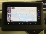 ナビゲーションはフルセグTV対応のGathers純正メモリーナビを搭載しています。Bluetoothオーディオ機能がありますので、スマートフォンなどの音楽も再生できます。