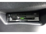 ★ETC付きです。高速道路料金所での小銭の出し入れや雨天時における窓の開け閉めなどの煩わしさが解消できます。料金所の通過もスムーズで快適ですよ。