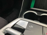 【プッシュスタート】プッシュスタートの最大のメリットは「防犯対策」です。スマートキーと車のIDが合致しないとエンジンは始動させることができません。