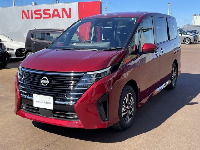 セレナ 1.4 e-4ORCE ハイウェイスターV 4WD 